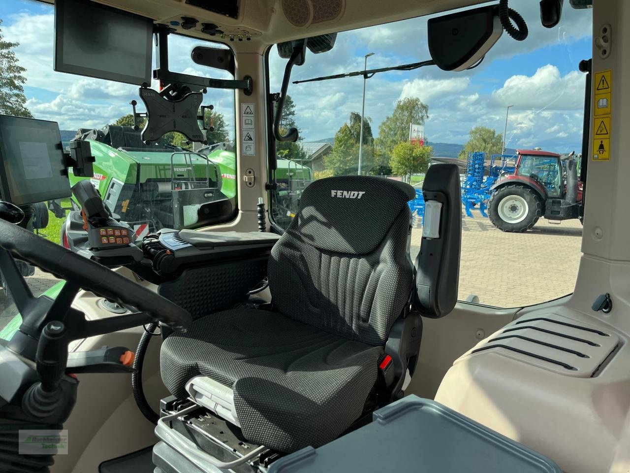 Traktor от тип Fendt Vario 718 Gen. 6 Profi Plus, Gebrauchtmaschine в Coppenbruegge (Снимка 5)