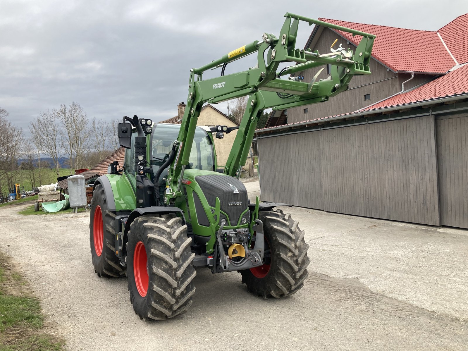 Traktor des Typs Fendt Vario 718 Power Plus (724,722,720), Gebrauchtmaschine in Amtzell (Bild 4)