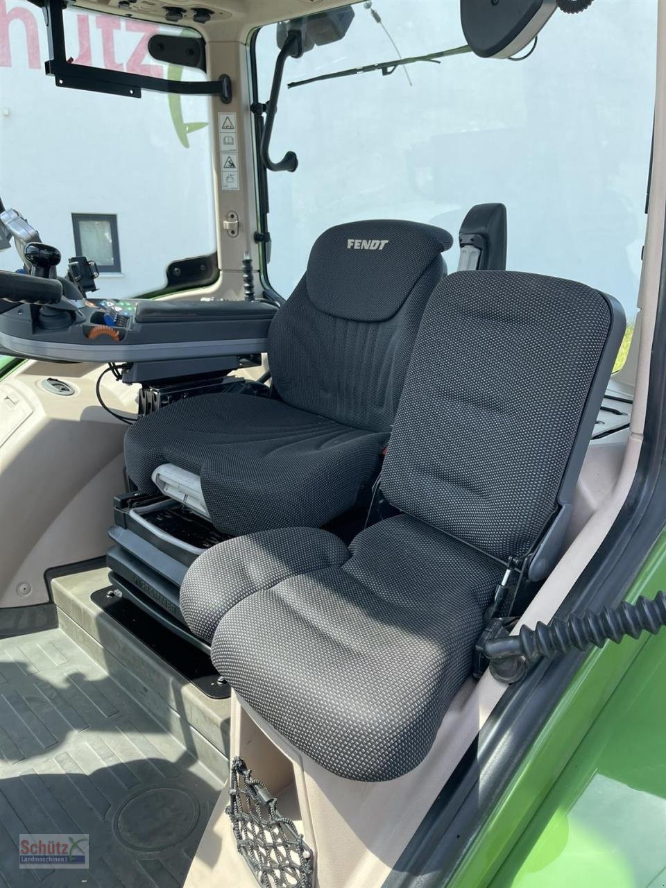 Traktor от тип Fendt Vario 720 Profi Plus S4, Gebrauchtmaschine в Schierling (Снимка 16)