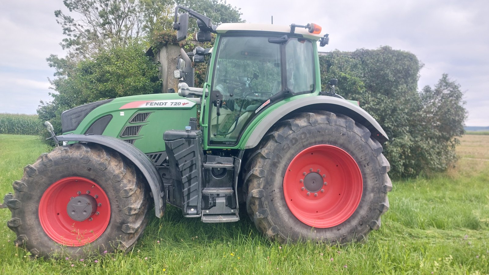 Traktor Türe ait Fendt Vario 720 S4 Profi Plus, Gebrauchtmaschine içinde Dinkelscherben (resim 1)