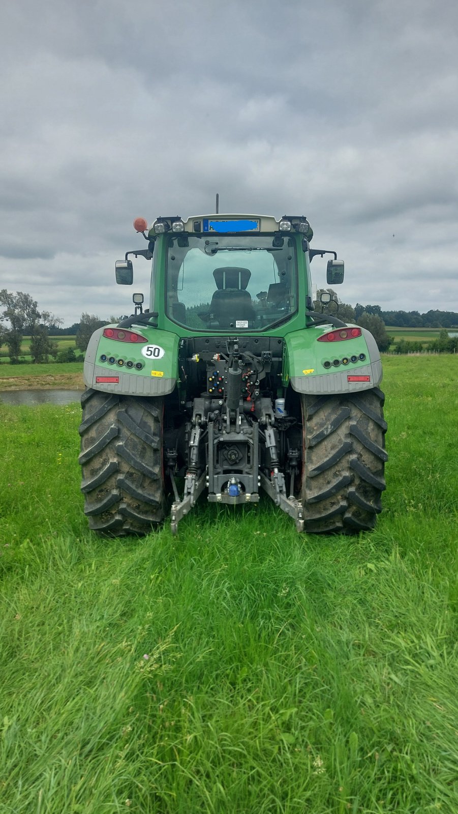 Traktor des Typs Fendt Vario 720 S4 Profi Plus, Gebrauchtmaschine in Dinkelscherben (Bild 4)