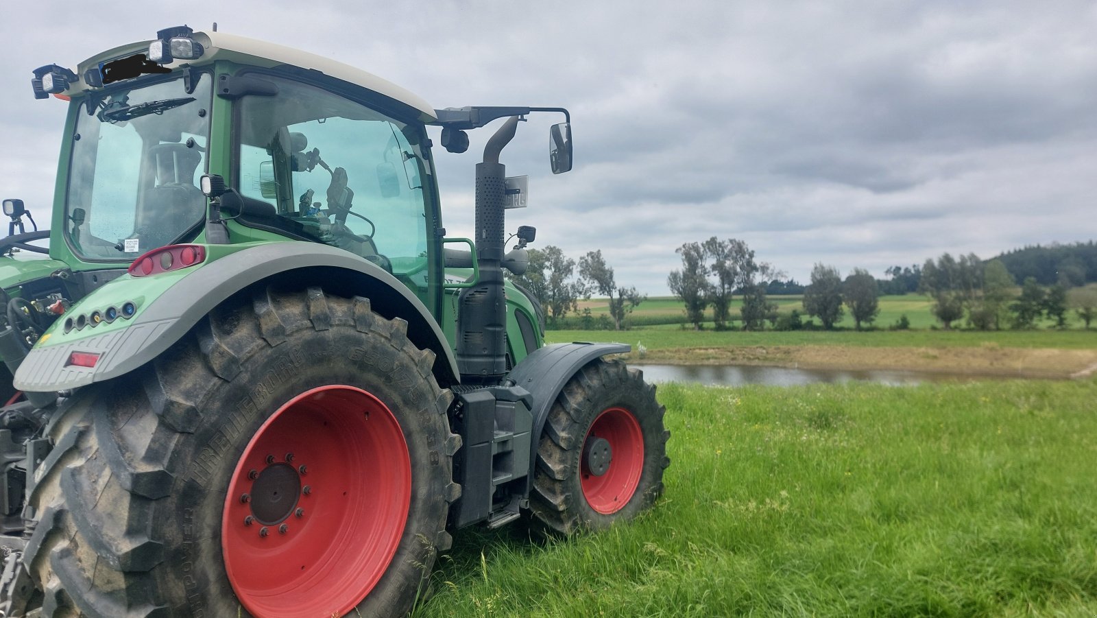 Traktor типа Fendt Vario 720 S4 Profi Plus, Gebrauchtmaschine в Dinkelscherben (Фотография 7)