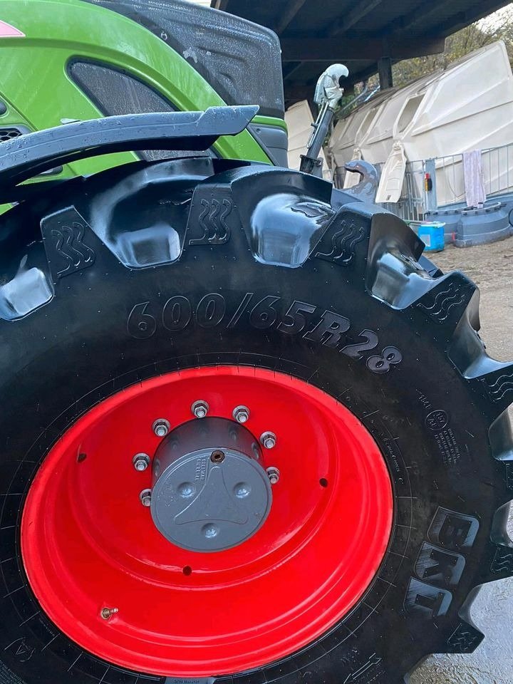 Traktor typu Fendt Vario 720 S4, Gebrauchtmaschine w Lohe-Rickelshof (Zdjęcie 4)