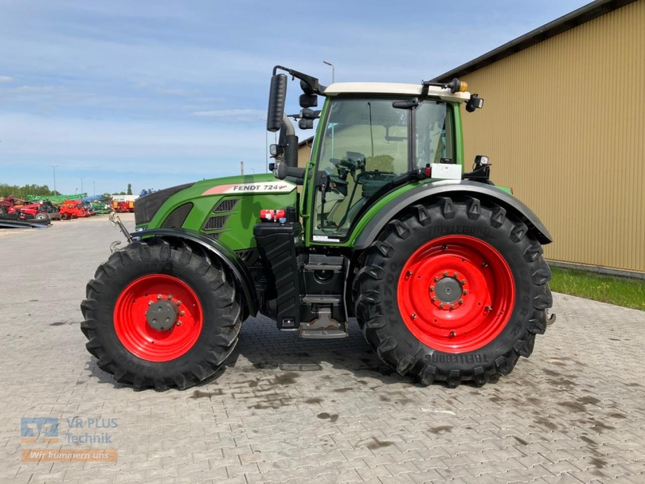 Traktor of the type Fendt VARIO 724 PROFIPLUS RTK, Gebrauchtmaschine in Osterburg (Picture 2)