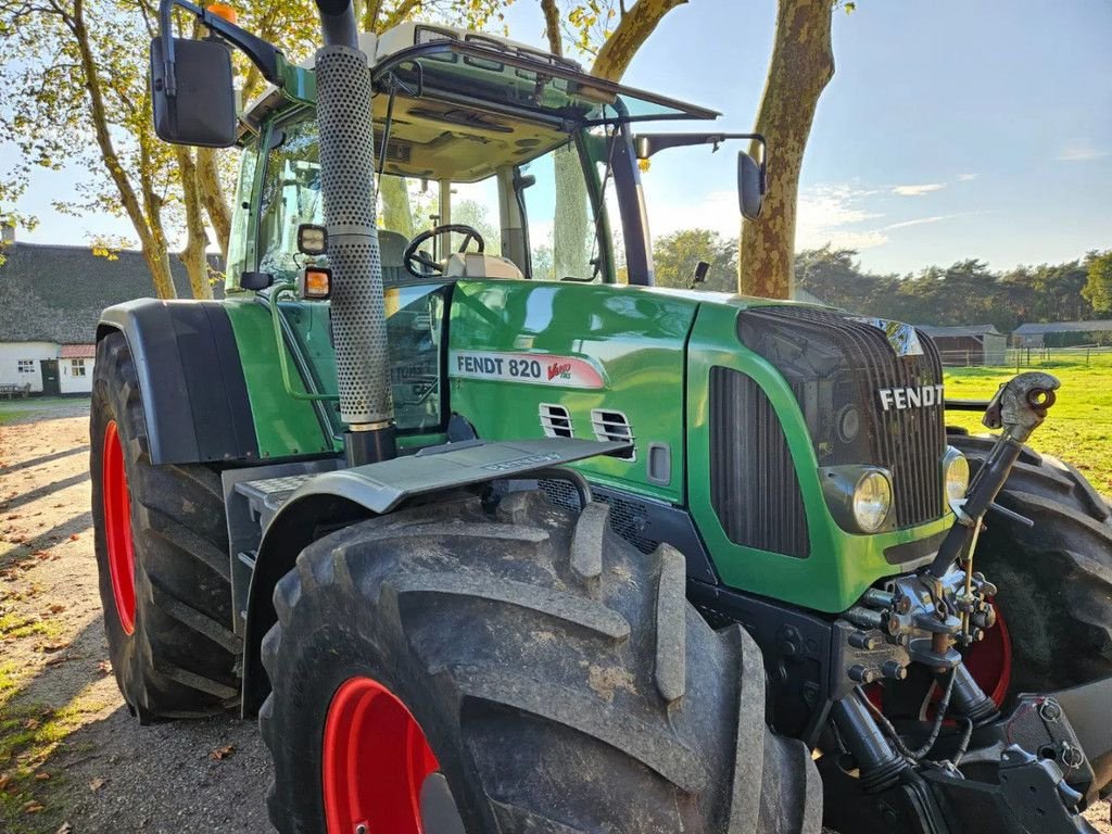 Traktor des Typs Fendt Vario 820 (718 818), Gebrauchtmaschine in Bergen op Zoom (Bild 5)