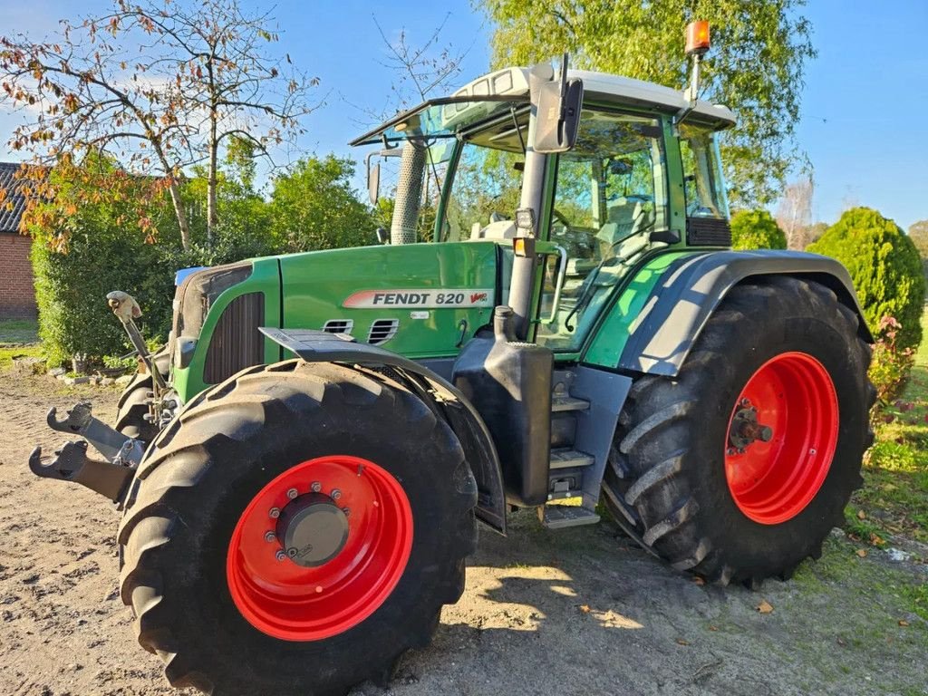 Traktor des Typs Fendt Vario 820 (718 818), Gebrauchtmaschine in Bergen op Zoom (Bild 1)