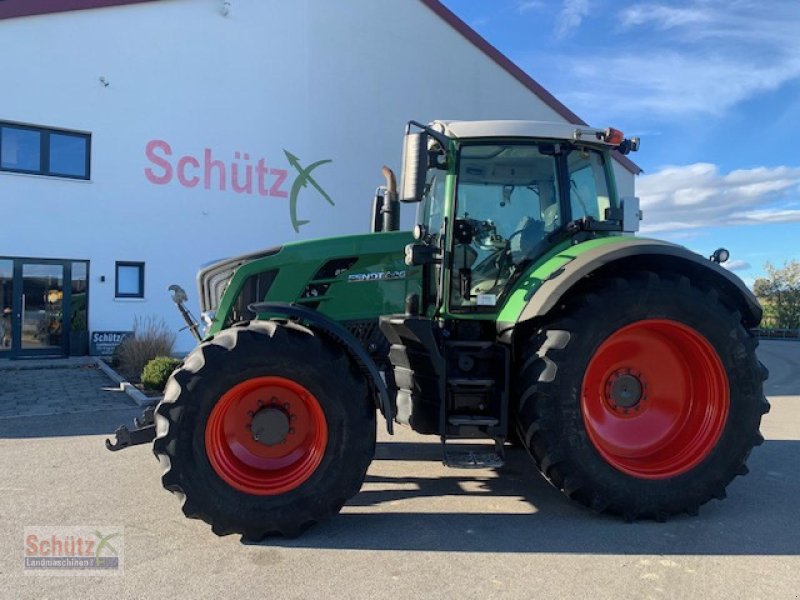 Traktor типа Fendt Vario 826, Gebrauchtmaschine в Schierling (Фотография 1)