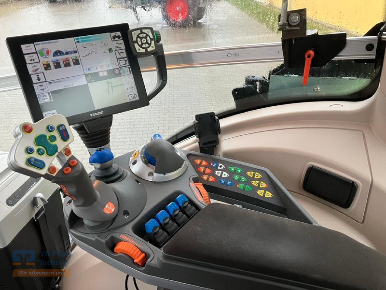 Traktor typu Fendt VARIO 828 PROFIPLUSGPS, Gebrauchtmaschine v Osterburg (Obrázok 8)