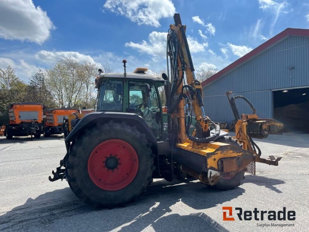 Traktor типа Fendt Vario Fendt 718 vario med FM front og sideklipper / tractor with grasscutter, Gebrauchtmaschine в Rødovre (Фотография 5)