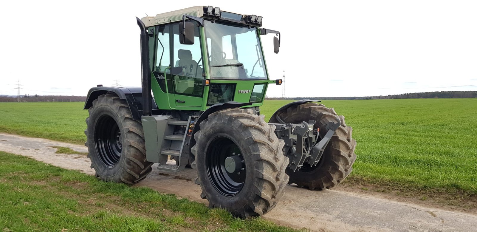 Traktor от тип Fendt Xylon 520, Gebrauchtmaschine в Linsengericht-Altenhaßlau (Снимка 5)