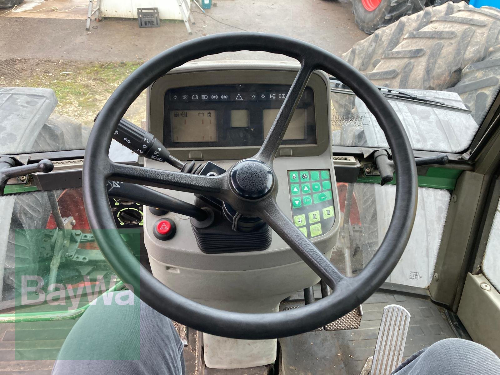 Traktor typu Fendt Xylon 524, Gebrauchtmaschine w Dinkelsbühl (Zdjęcie 8)