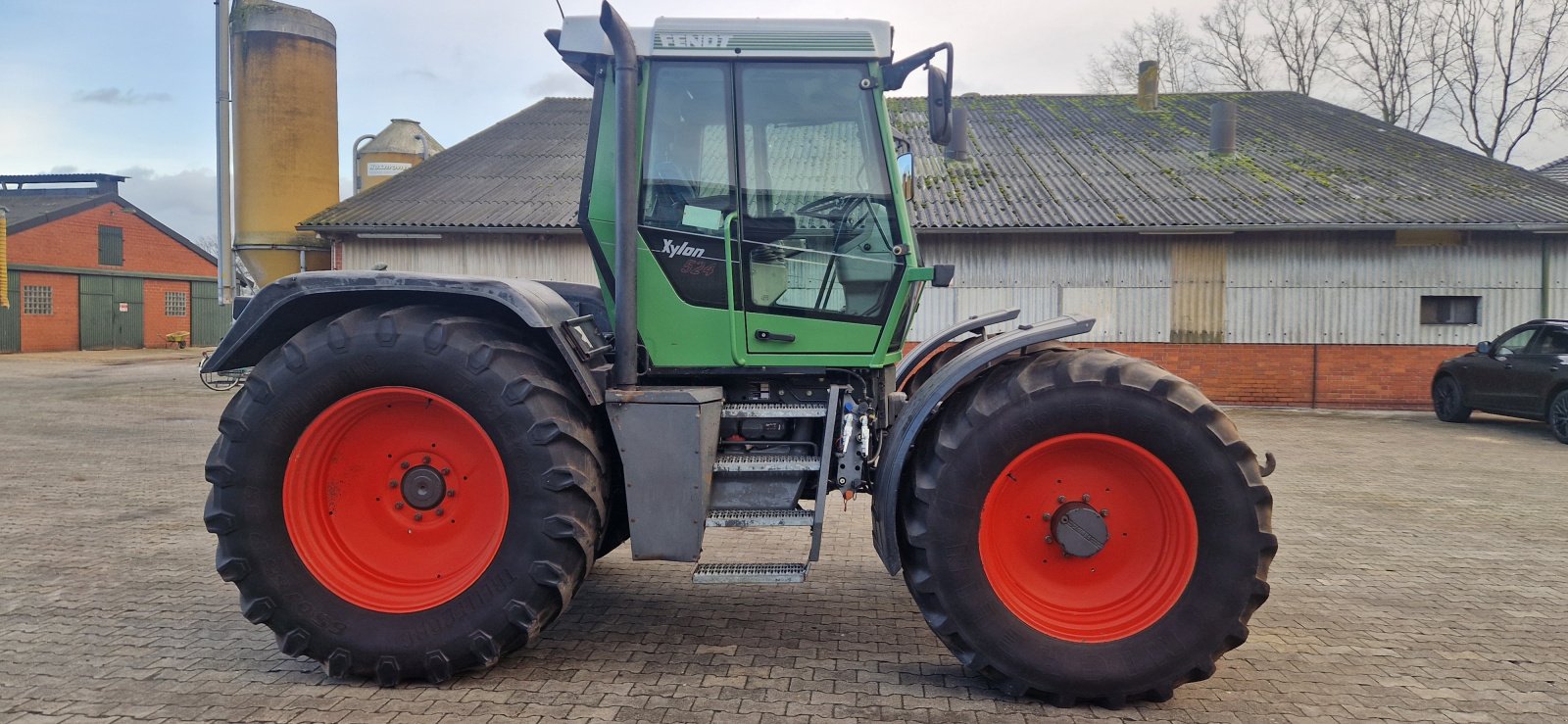 Traktor tipa Fendt Xylon 524, Gebrauchtmaschine u hoogstede (Slika 2)