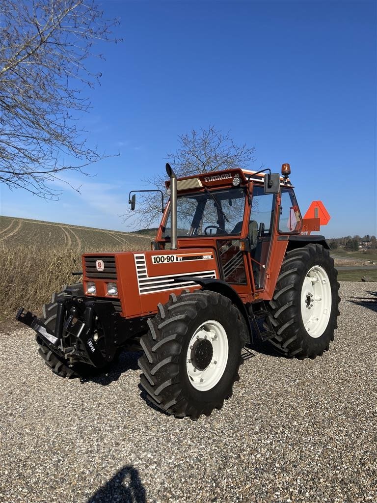 Traktor del tipo Fiat 100-90 1994 - 3700 timer - 40 km/t - frontlift - nye dæk - bremser på forhjul, Gebrauchtmaschine en Vejle (Imagen 1)