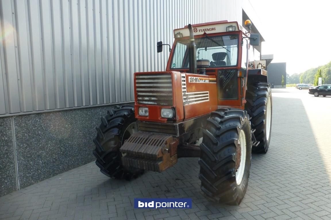 Traktor of the type Fiat 130-90 4WD, Gebrauchtmaschine in Deurne (Picture 4)