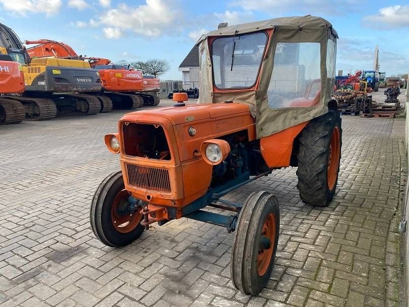 Traktor des Typs Fiat 315, Gebrauchtmaschine in Roosendaal (Bild 2)