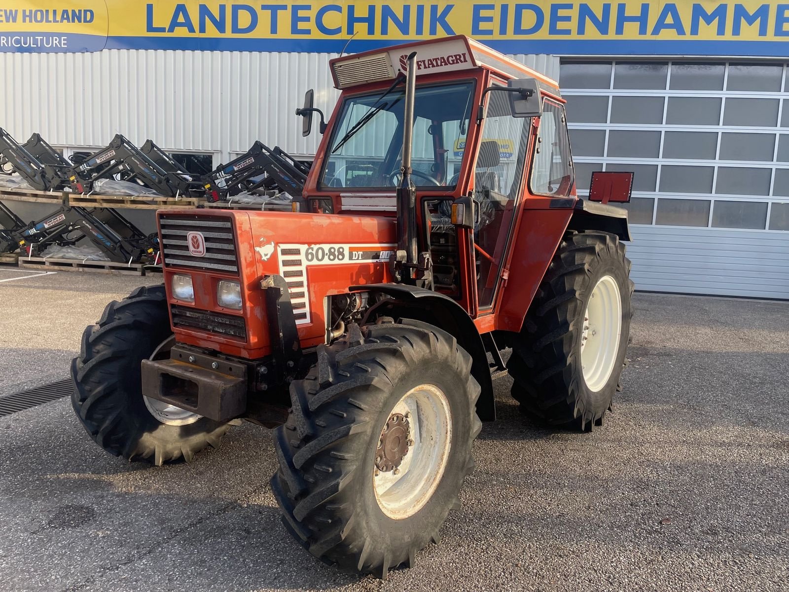 Traktor des Typs Fiat 60-88 DT, Gebrauchtmaschine in Burgkirchen (Bild 1)