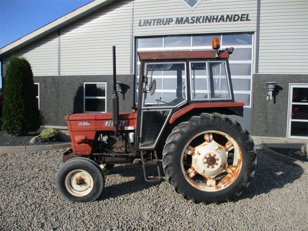 Traktor van het type Fiat 640 s Med Sekura S74 hus, Gebrauchtmaschine in Lintrup (Foto 8)