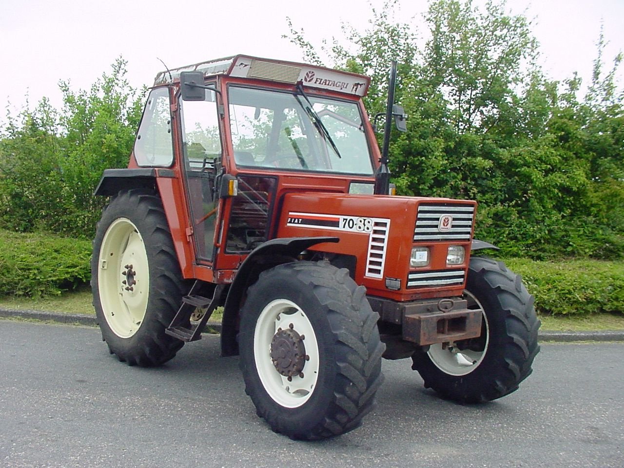 Traktor des Typs Fiat 70-88 DT, Gebrauchtmaschine in Wieringerwerf (Bild 3)