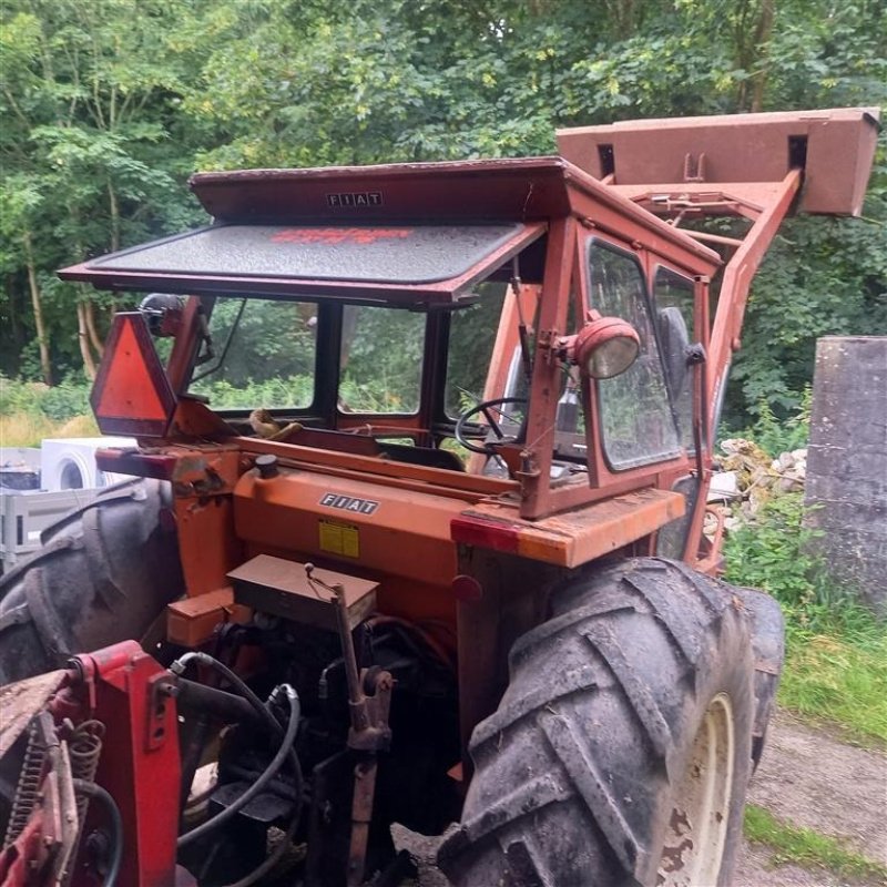 Traktor типа Fiat 780 Med frontlæsser og materialeskovl., Gebrauchtmaschine в Faaborg (Фотография 2)