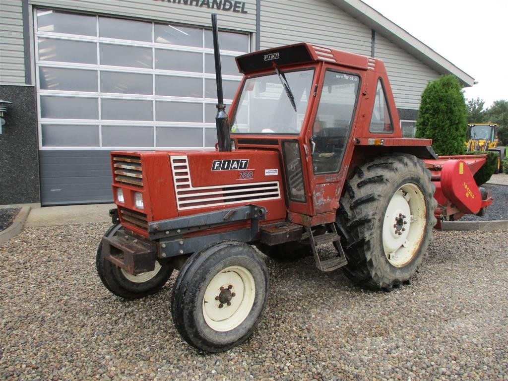 Traktor tip Fiat 780 Med nye fordæk, Gebrauchtmaschine in Lintrup (Poză 2)