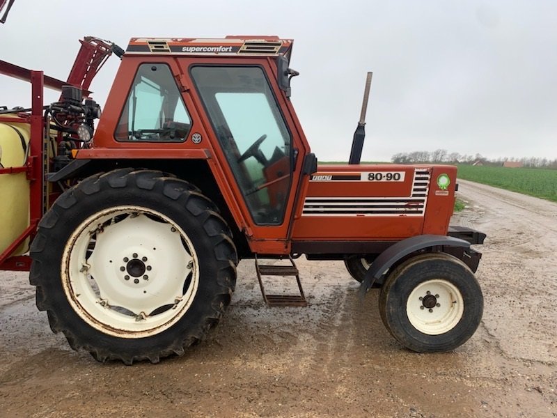 Traktor типа Fiat 80-90 Super Comfort kun 3390 timer, Gebrauchtmaschine в Horsens (Фотография 2)