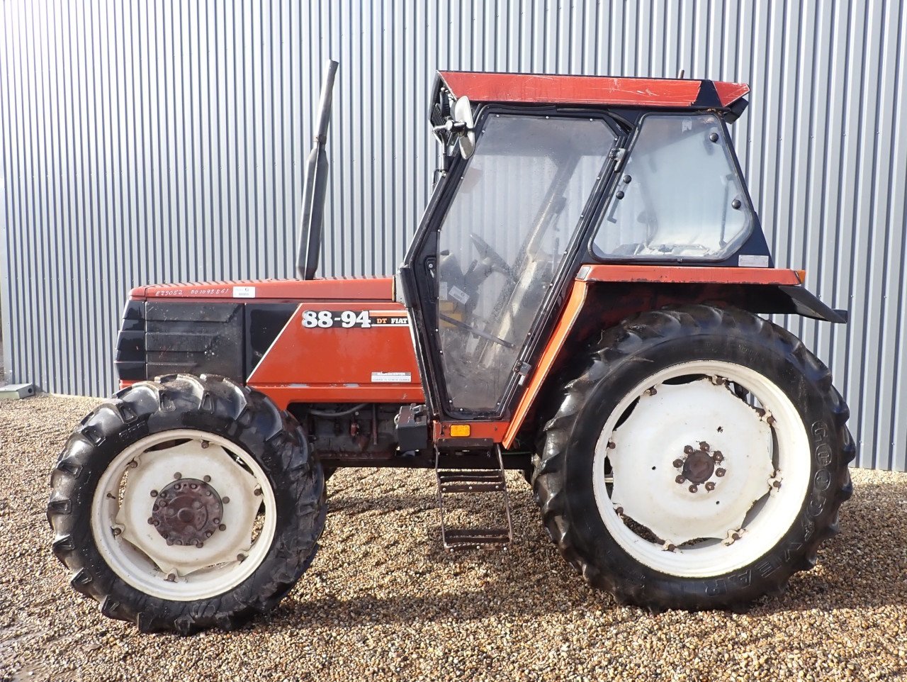 Traktor Türe ait Fiat 88-94, Gebrauchtmaschine içinde Viborg (resim 6)