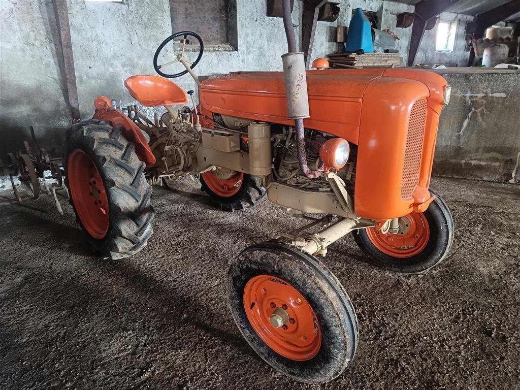 Traktor tipa Fiat motor renoveret, Gebrauchtmaschine u Egtved (Slika 2)