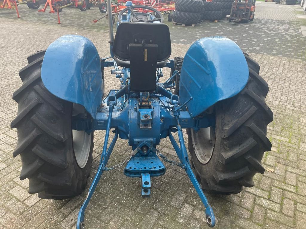 Traktor van het type Ford 2000, Gebrauchtmaschine in MARIENHEEM (Foto 4)