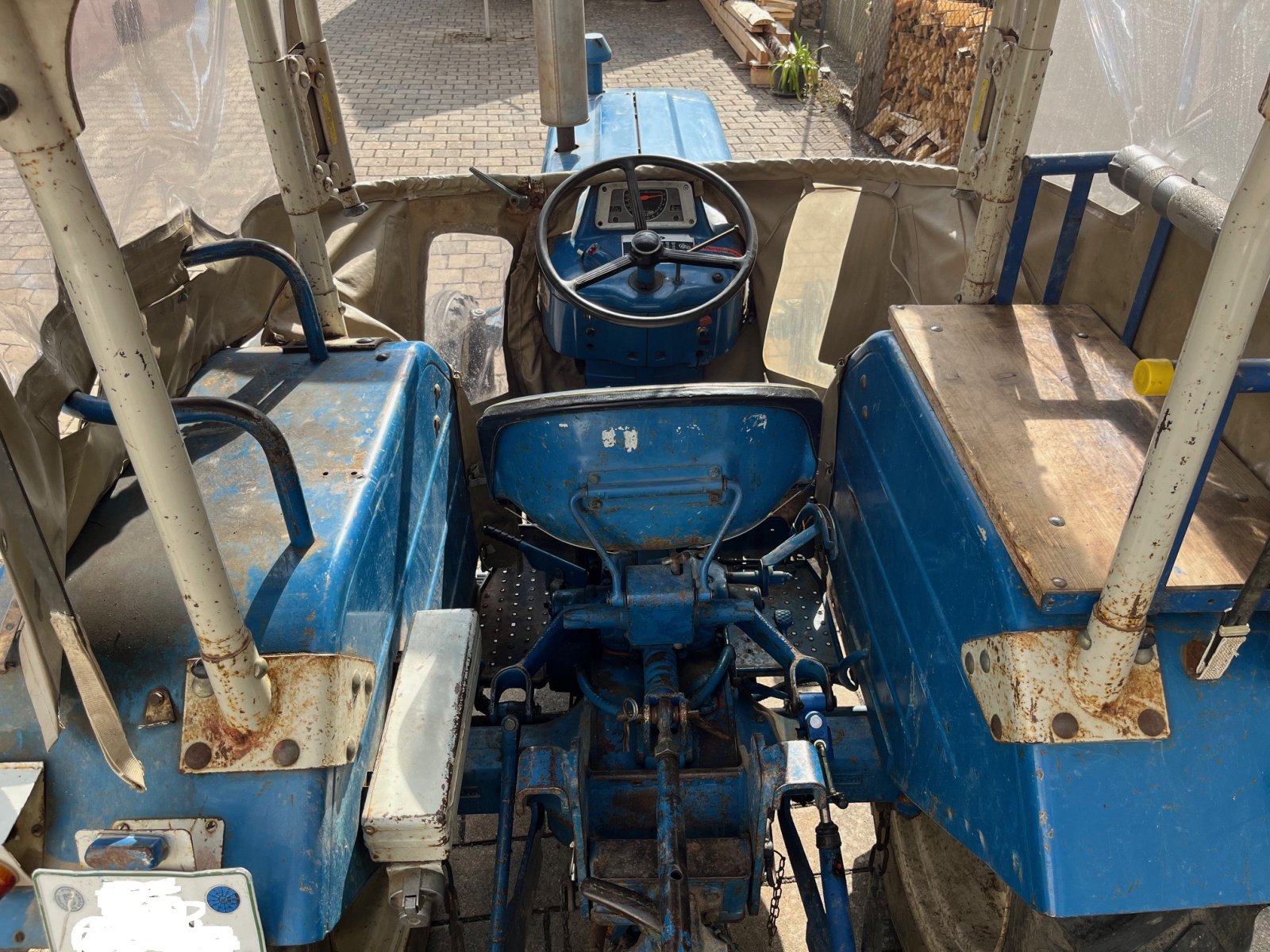 Traktor tipa Ford 2000, Gebrauchtmaschine u Rannungen (Slika 2)