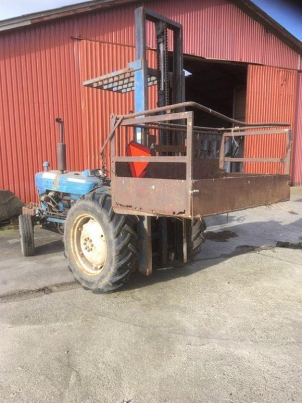 Traktor del tipo Ford 3000 m byggelift ca. 5 løft, Gebrauchtmaschine en Egtved (Imagen 3)