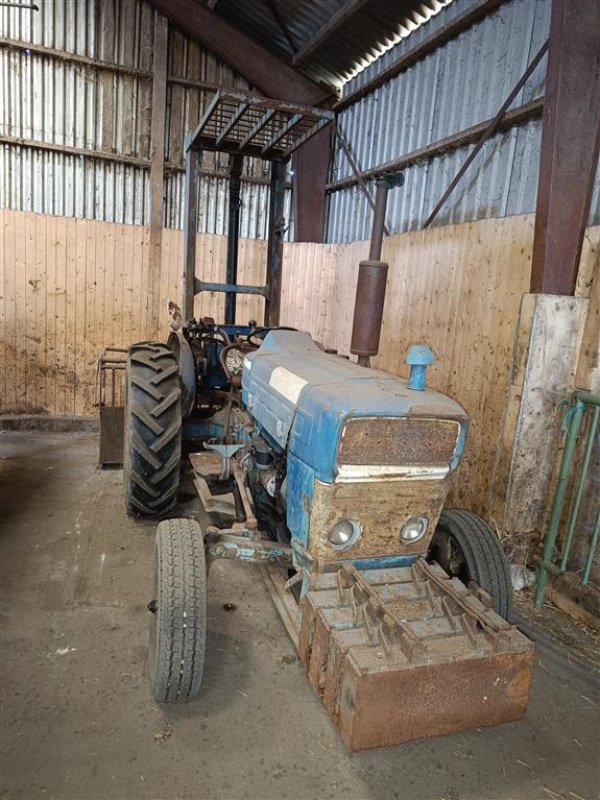 Traktor du type Ford 3000 m byggelift ca. 5 løft, Gebrauchtmaschine en Egtved (Photo 4)