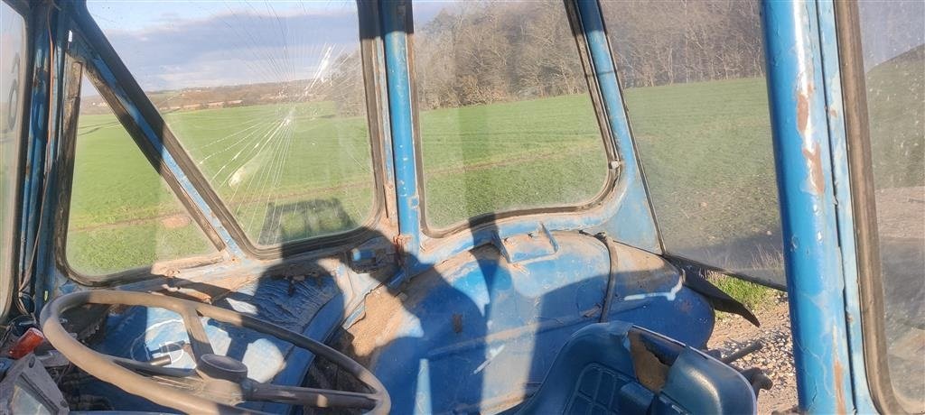 Traktor tip Ford 3000 Y med fejekost, Gebrauchtmaschine in Skive (Poză 6)