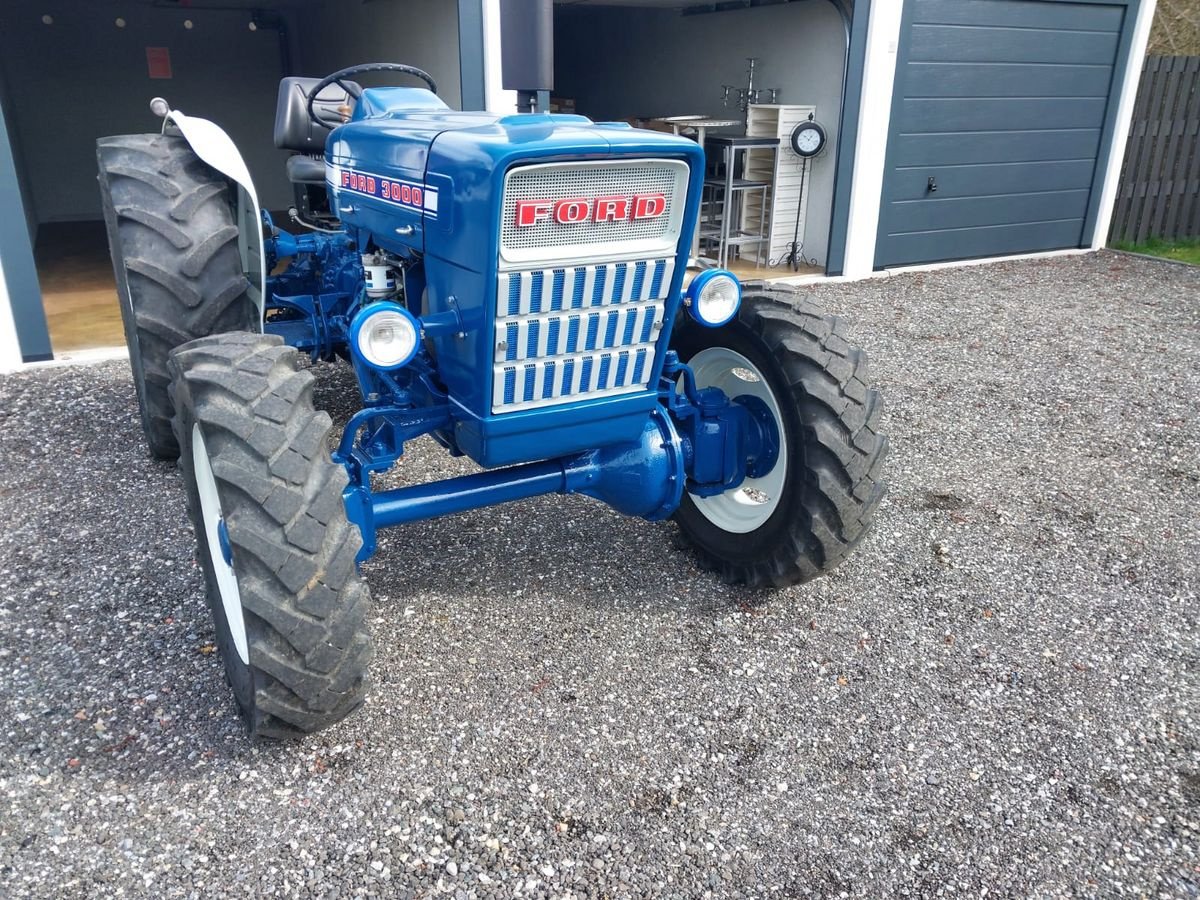 Traktor du type Ford 3000, Gebrauchtmaschine en Gabersdorf (Photo 3)