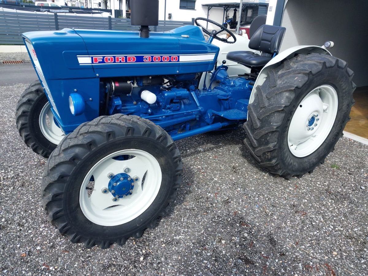 Traktor du type Ford 3000, Gebrauchtmaschine en Gabersdorf (Photo 1)