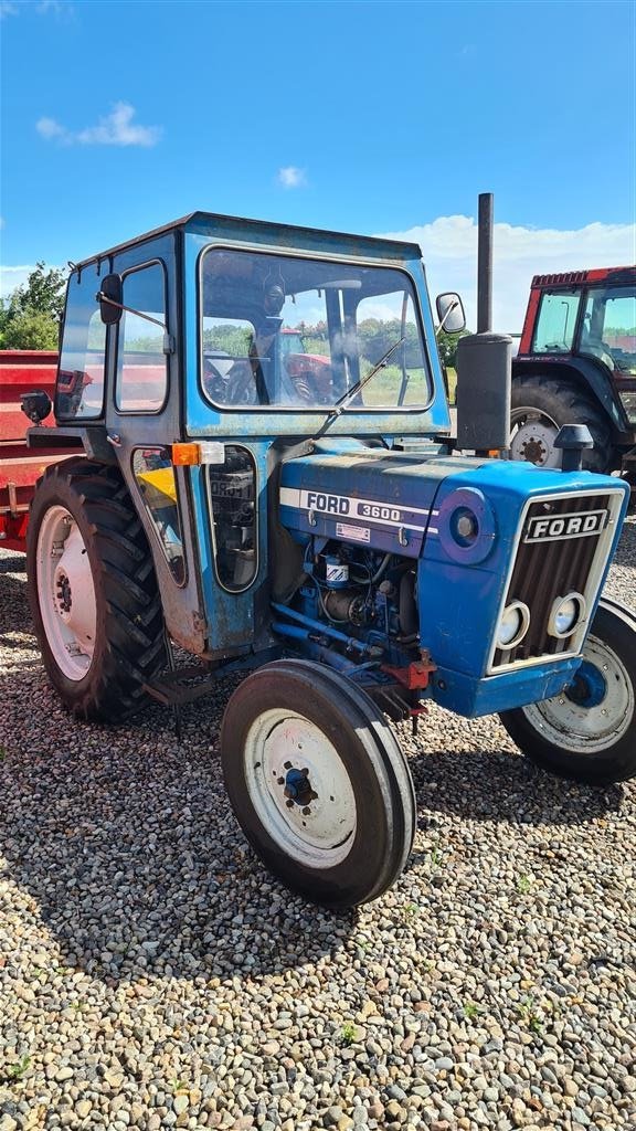 Traktor of the type Ford 3600 Kabine, Gebrauchtmaschine in Ribe (Picture 2)