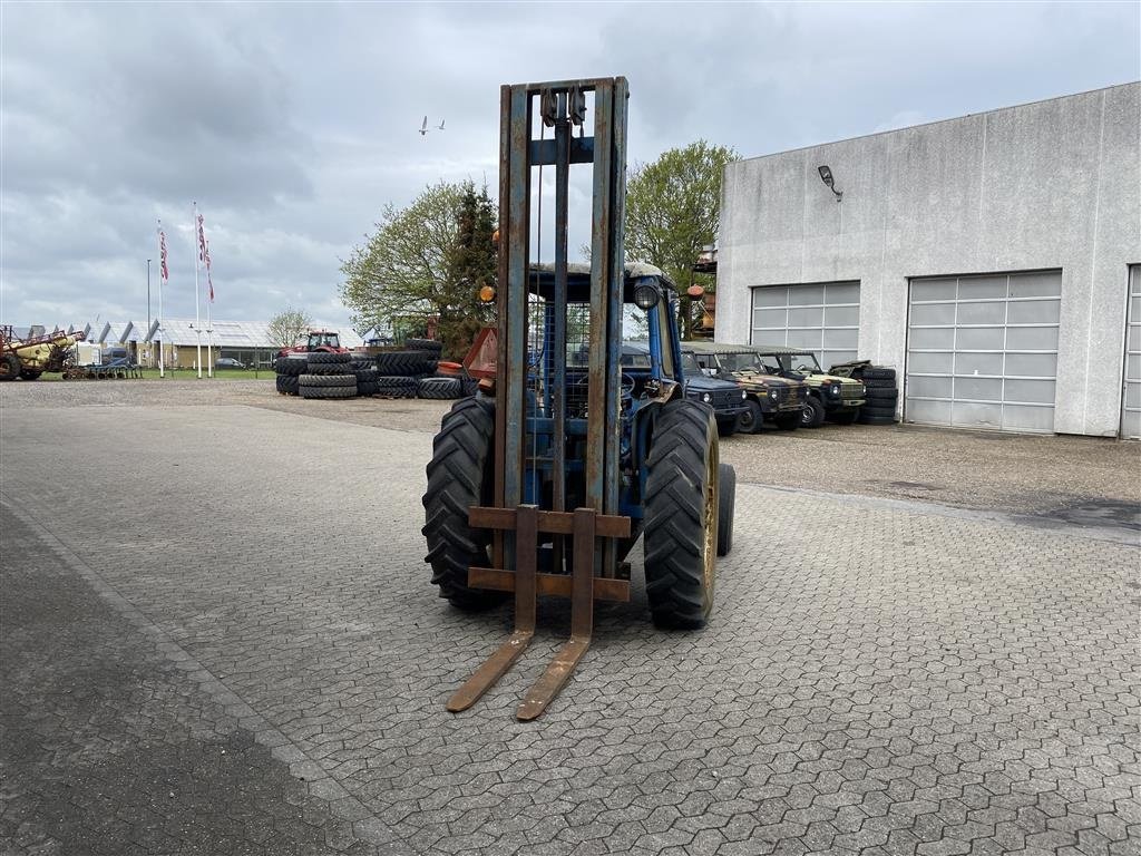 Traktor typu Ford 4000 Byggelift, Gebrauchtmaschine v Viborg (Obrázek 3)