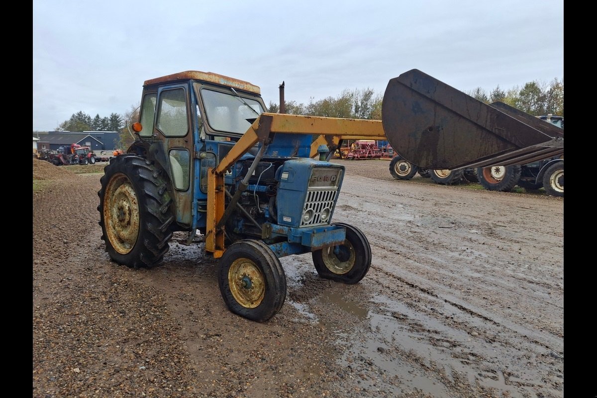 Traktor Türe ait Ford 4000, Gebrauchtmaschine içinde Viborg (resim 2)