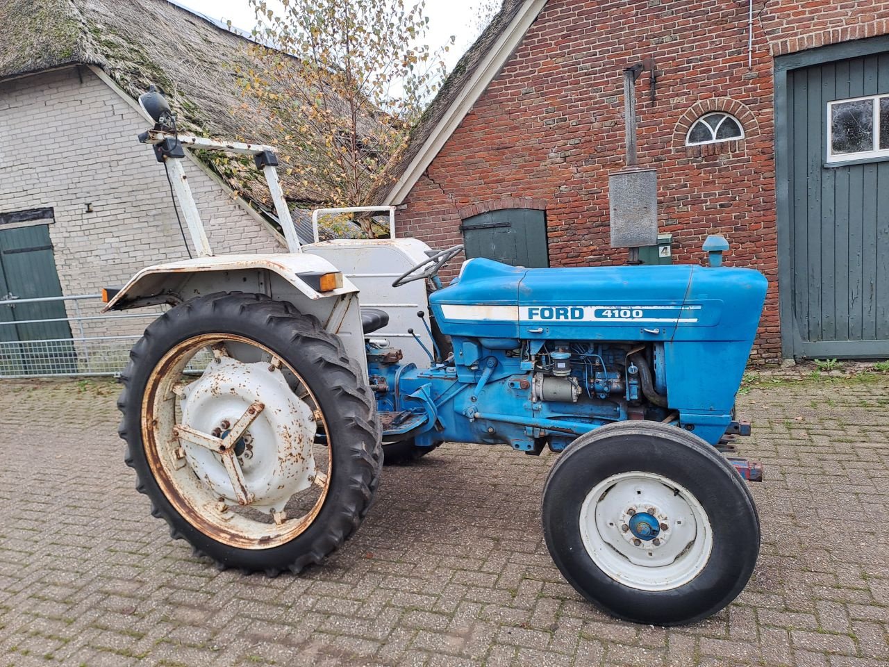 Traktor van het type Ford 4100, Gebrauchtmaschine in TERWOLDE (Foto 2)