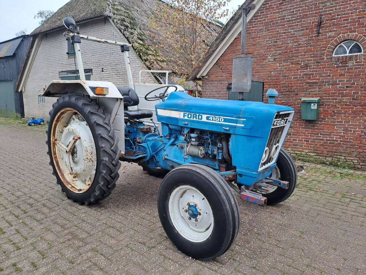 Traktor van het type Ford 4100, Gebrauchtmaschine in TERWOLDE (Foto 8)