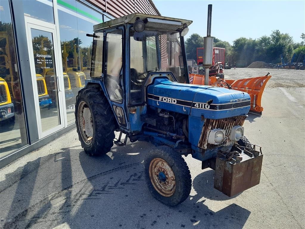 Traktor of the type Ford 4110 Narrov smalspors traktor, Gebrauchtmaschine in Rødekro (Picture 4)