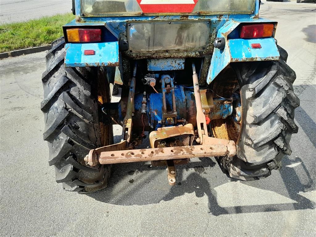 Traktor of the type Ford 4110 Narrov smalspors traktor, Gebrauchtmaschine in Rødekro (Picture 7)