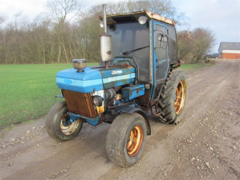 Traktor van het type Ford 4110 Narrov smalspors traktor, Gebrauchtmaschine in Skive (Foto 1)