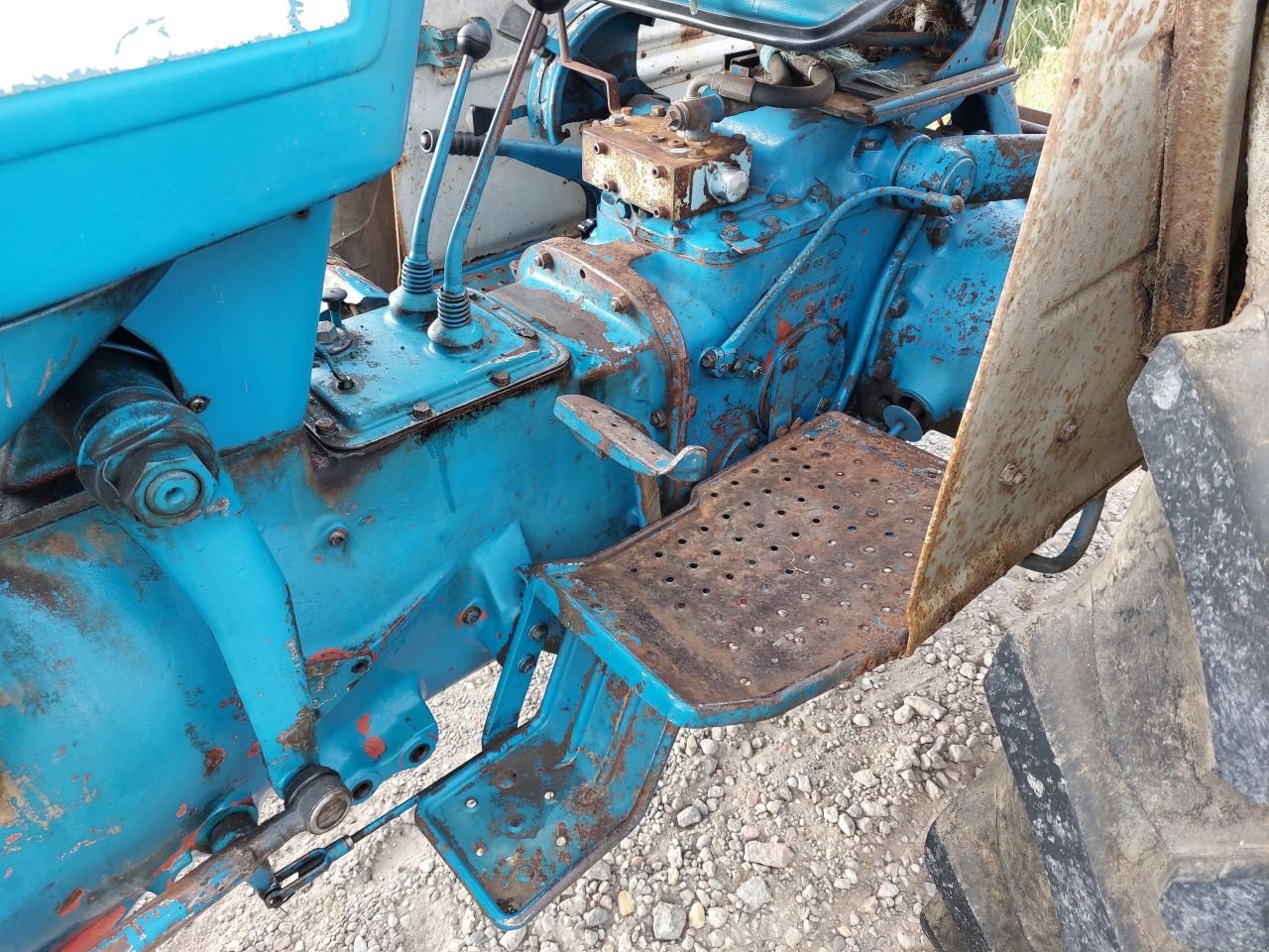 Traktor du type Ford 4600, Gebrauchtmaschine en Ouderkerk aan den IJssel (Photo 10)