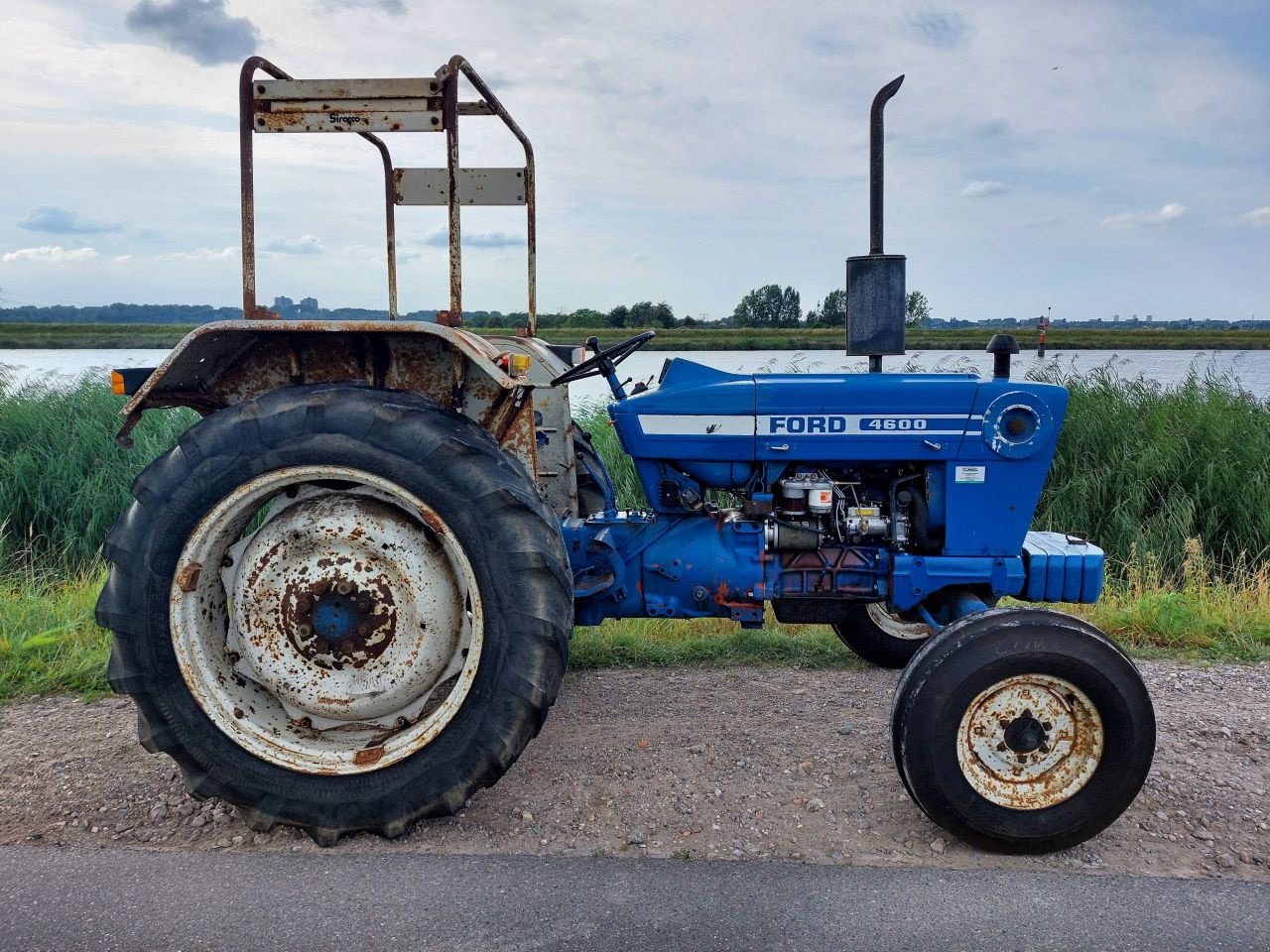 Traktor Türe ait Ford 4600, Gebrauchtmaschine içinde Ouderkerk aan den IJssel (resim 2)