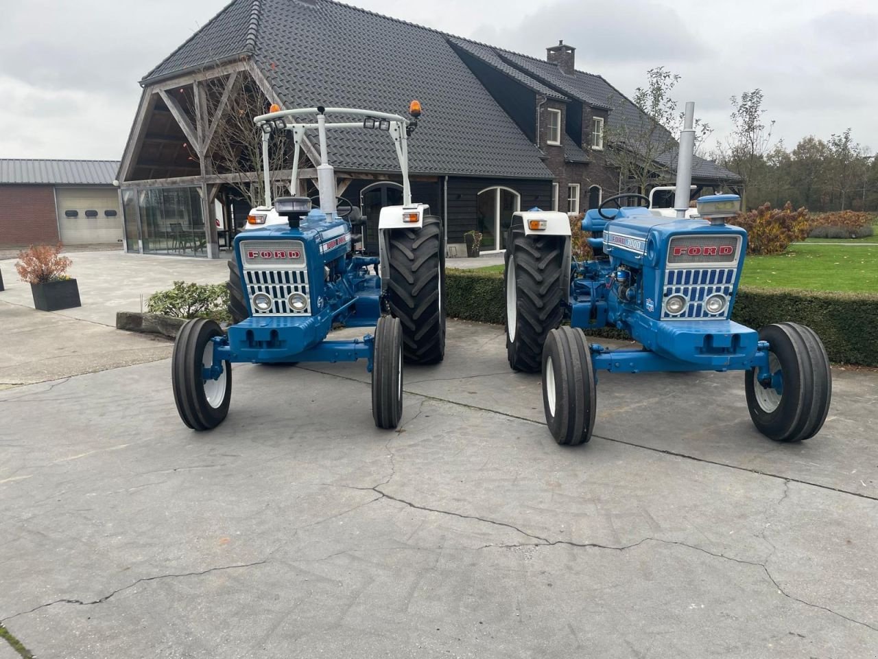 Traktor des Typs Ford 5000, Gebrauchtmaschine in De Mortel (Bild 2)