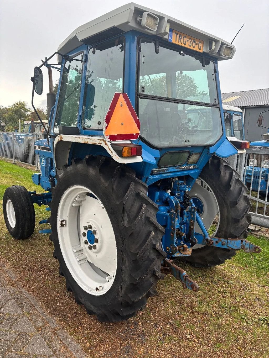 Traktor типа Ford 5610 5610, Gebrauchtmaschine в Willemsoord (Фотография 10)