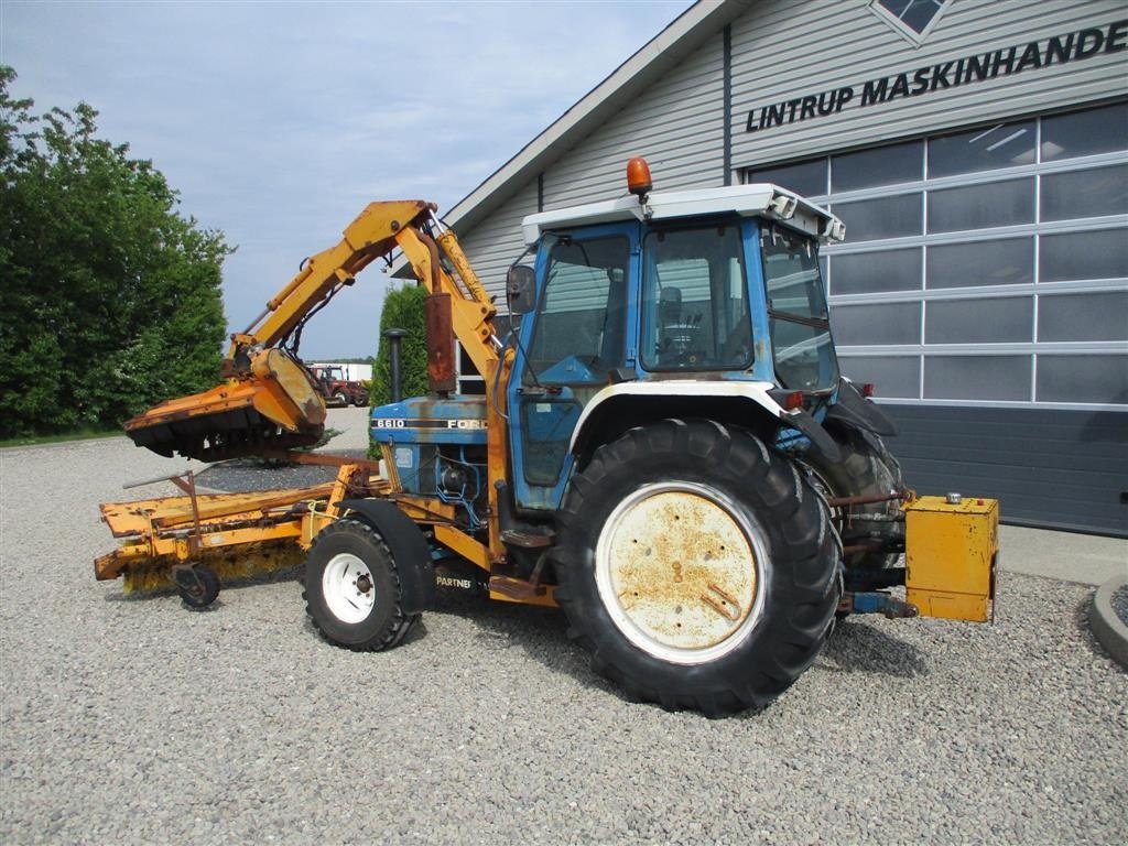 Traktor типа Ford 6610 Fll Med armklipper og frontkost, Gebrauchtmaschine в Lintrup (Фотография 2)