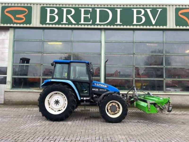 Traktor типа Ford 6635 DT, Gebrauchtmaschine в Roosendaal