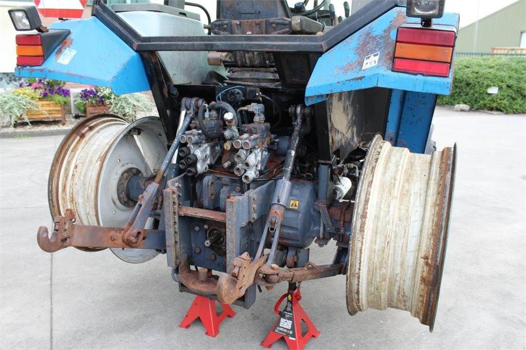 Traktor du type Ford 6640 2WD, Gebrauchtmaschine en Bant (Photo 4)