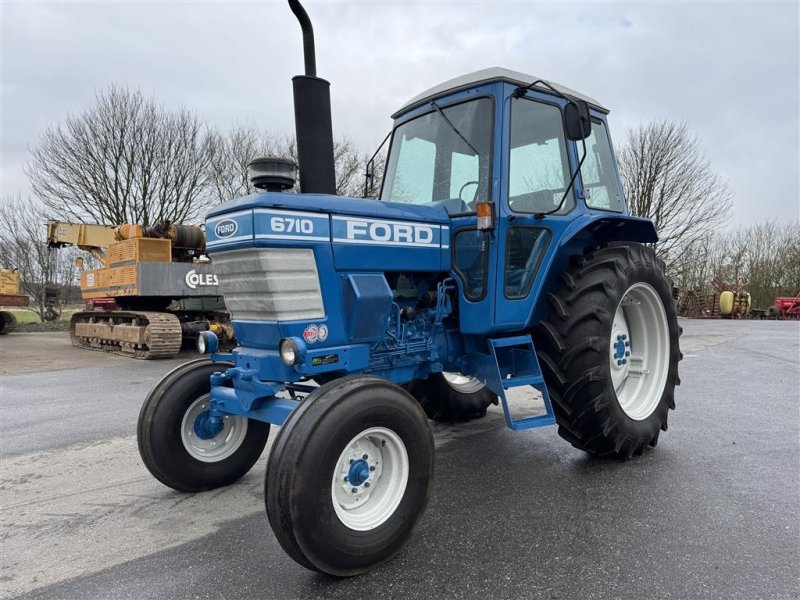 Traktor van het type Ford 6710 RENOVERET OG KUN 5600 TIMER!, Gebrauchtmaschine in Nørager (Foto 1)